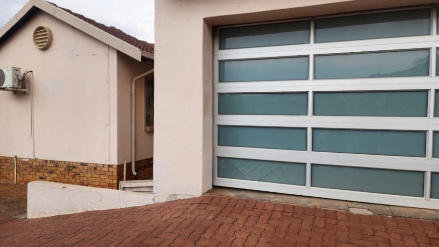 3 Bedroom Property for Sale in Tlhabane North West